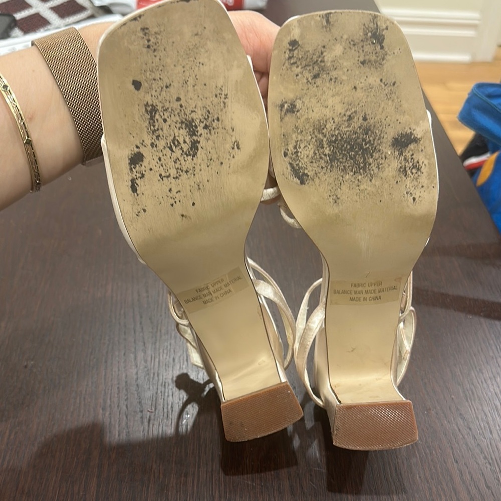 Michaelangelo Cream Heels with Ankle Straps - Picture 5 of 6